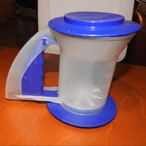Tupperware flour sifter